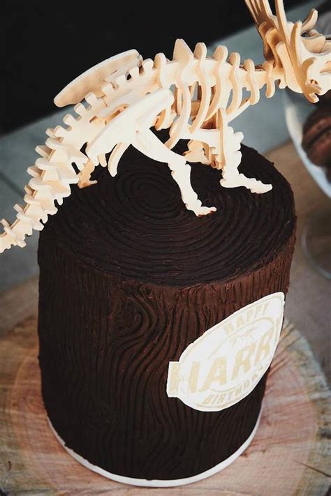Aprende todo sobre las manualidades de tarjetas. 3 fiestas de cumpleaños de dinosaurios | Pequeocio