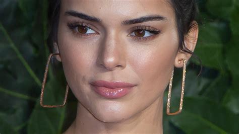 The Primer Trick That Kendall Jenners Makeup Artist Swears By