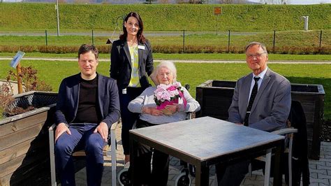 Eva Schmidt Feiert In Bad Staffelstein Ihren Geburtstag Obermain De