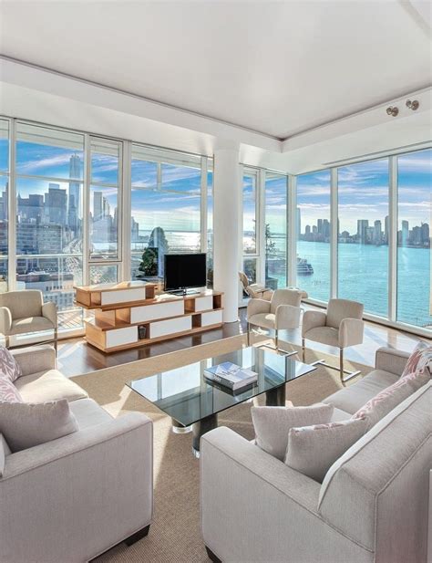 This Glass Box Condo S Views Of New York Are Unreal Penthouse Views Luxury Penthouse Penthouse