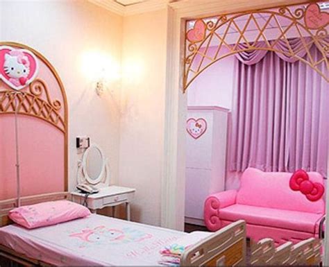 Explore awesome home design and art decor and find stylish interior design decorations ideas for your home. Hello kitty maternity hospital | Hello kitty bedroom decor ...