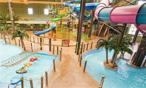 Stay With Daily Breakfast And Water Park Passes At Maui Sands Resort