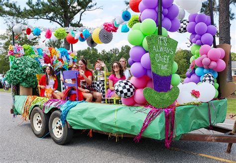 Photo Gallery Northview High School Homecoming Parade
