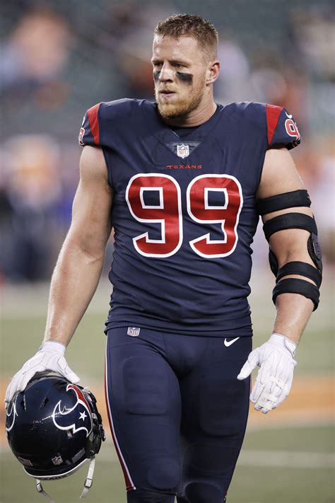 the hottest football players in the nfl american football players nfl football players