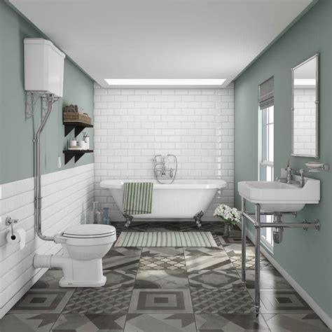 Discover new ideas, helpful tips and inspiration now! Newbury Traditional Back-to-Wall Roll Top Bath Suite at ...