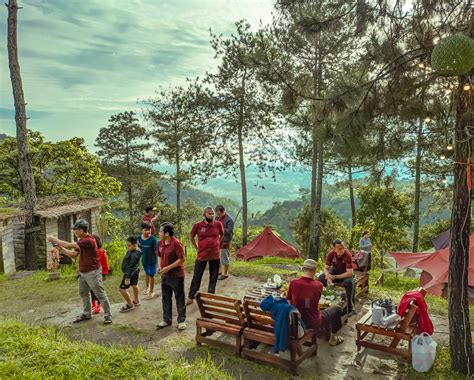 Berkemah Di Bumi Perkemahan Ipukan - Layaknya Berkemah Di Atas Awan
