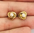 A super pair of vintage 9ct yellow gold pearl stud earrings