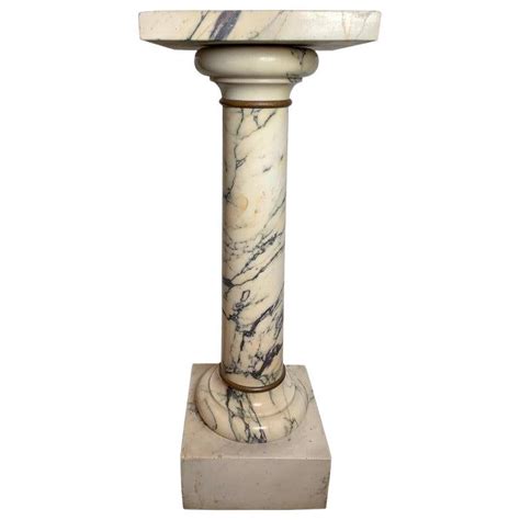 Late 19th Century Traditional Italian Marble Pedestal Italian Marble