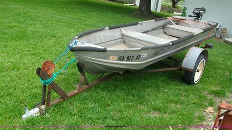14 Aluminum V Bottom Boat In Wamego Ks Item C1121 Sold Purple Wave