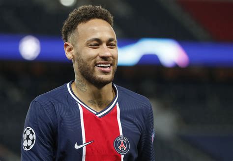 Neymar Calls Psg Home Amid Contract Extension Talks Ap News