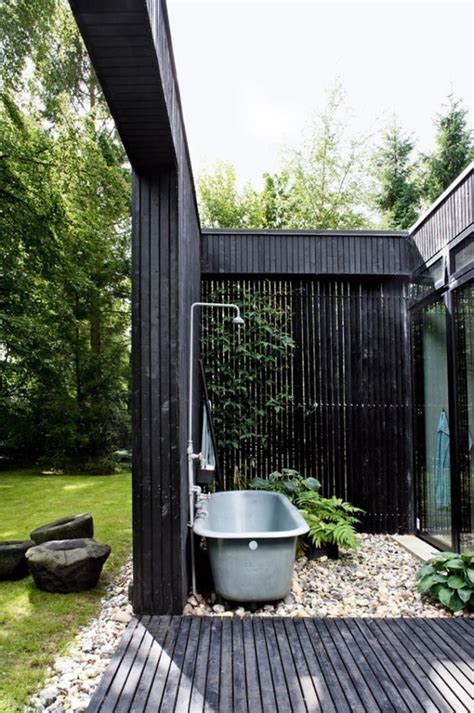 Outdoor Pool Showers To Get Inspired Before Your Home Renovation