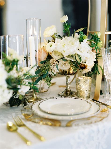 22 Festive Winter Wedding Ideas To Inspire Your Own