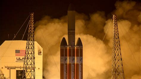 Delta Iv Heavy Rocket Launches Nasas Parker Solar Probe To Study Sun