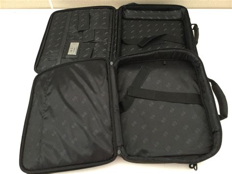 Quantity Of 2 Laptop Bags 1 X Hp 1 X Rega With Hp Docking Stations