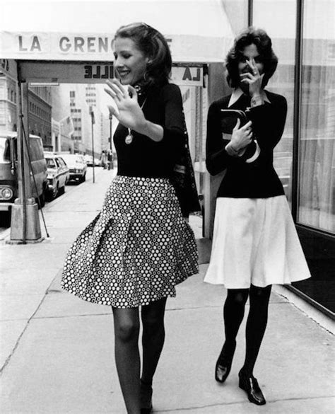 Le Fashion 45 Incredible Street Style Shots From The 70s