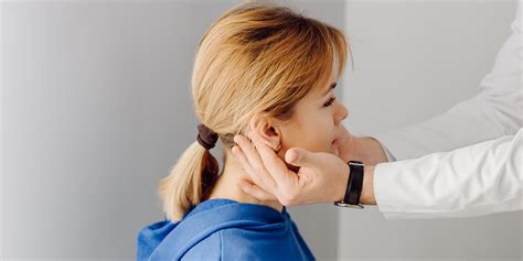 How Chiropractors Treat Ear Infections In Children