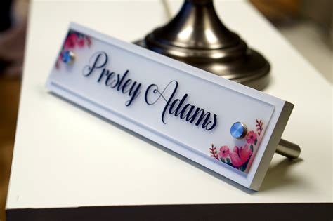 Cool Name Plates For Desk