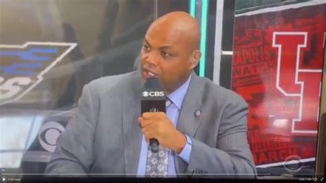 Former Nba Player Charles Barkley Gives 1000 To Every Employee In