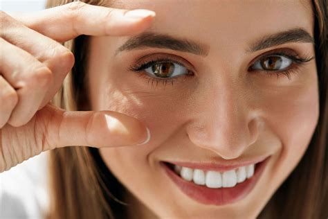 The main symptoms typically include: Eyebrow Transplant: Eyebrow Hair Loss Solutions - Hillside