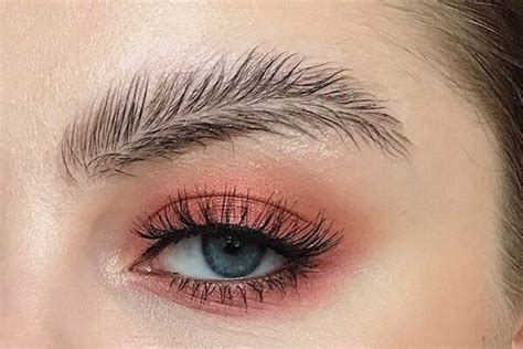 The Most Cringe Worthy Makeup Trends Of 2017 Getting Creative With Brows Went A Tad Bit Far When