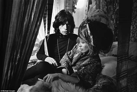 Rare Candid Photos Rolling Stones In The Sixties To Go On Display At
