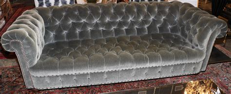 Chesterfield Sofa In Tufted Velvet