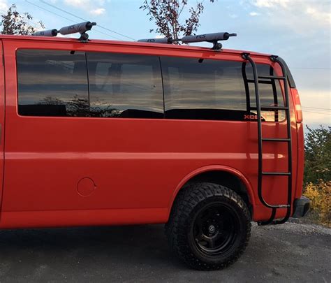 Aluminess Ladder On Chevy Savanna Van Chevy Express Van Roof Racks