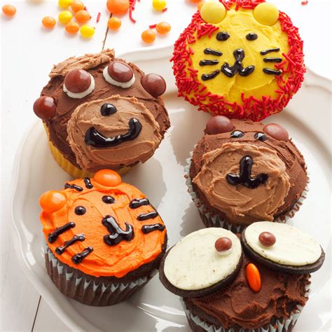 Zoo Animal Cupcakes Tutorial The Busy Baker