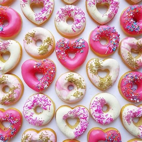 We’re Drooling Over These Heart Shaped Donuts 😍🍩 Fancysprinkles 📸 Sugarandsaltcookies Fancy