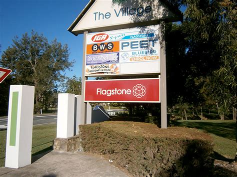 Pylonpole Signs Gold Coast Signwriter Bremner Signs