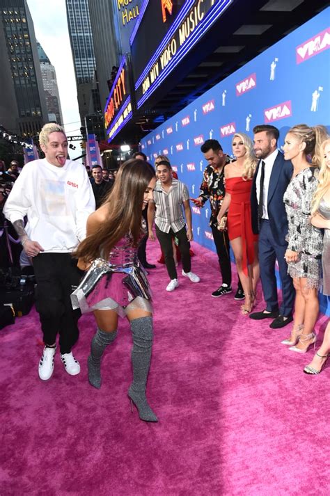 Ariana Grande Goes To The 2018 Mtv Vmas Without Ponytail Popsugar