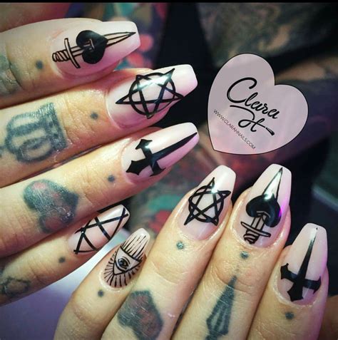 Norest4thewickd Queen B Halloween Nails Goth Nails