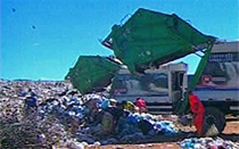 Sos Oeste Catadores E Urubus Disputam Lixo Em Aterro Sanitário Na Bahia