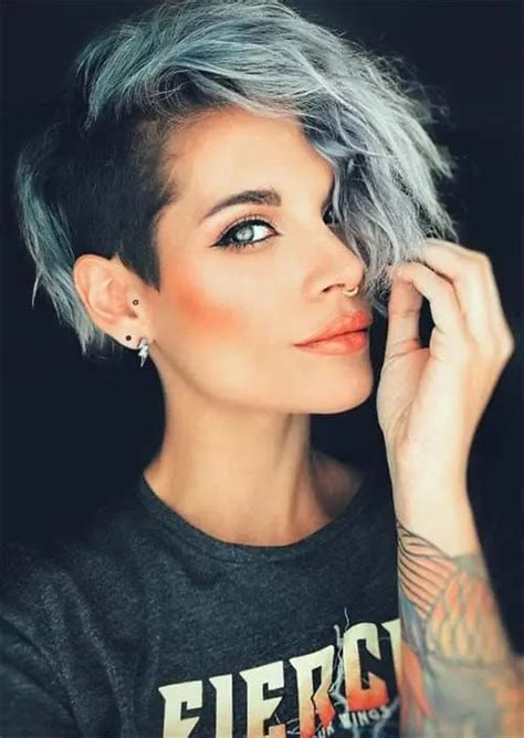 Spectacular Short Messy Hairstyles For Women