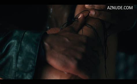 Renee Elise Goldsberry Sexy Film In Altered Carbon Upskirt Tv