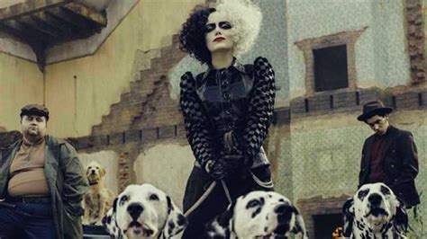 Emma Stone y la imagen de Cruella de Vil cuando aún no era Cruella