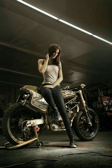 Girls On Motorcycles Pics And Comments Page 899 Triumph Forum Triumph Rat Motorcycle Forums