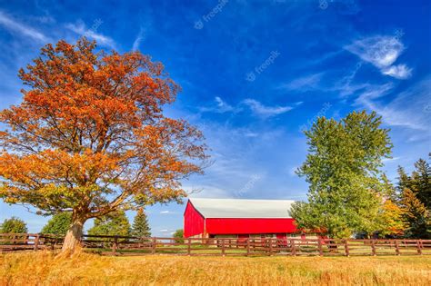 Premium Photo Typical Canadian Countryside In Ontario