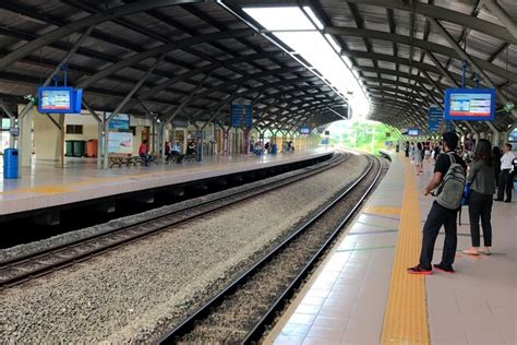I reached kl sentral 10 minutes late as the train was held up behind a late komuter train at kajang. Kepong Sentral KTM Station - klia2.info
