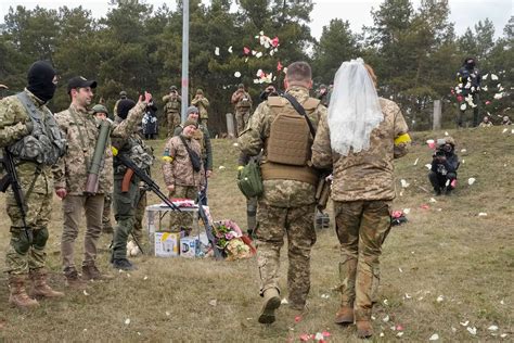 Ukrainian Volunteer Troops Marry In Military Fatigues At Kyiv Checkpoint