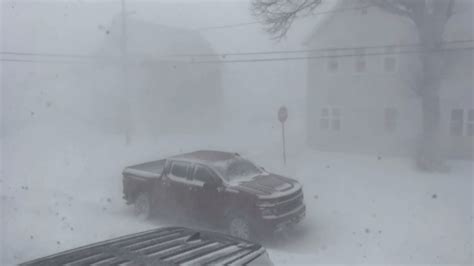 Buffalo Buried In Record Setting Snowfall Youtube