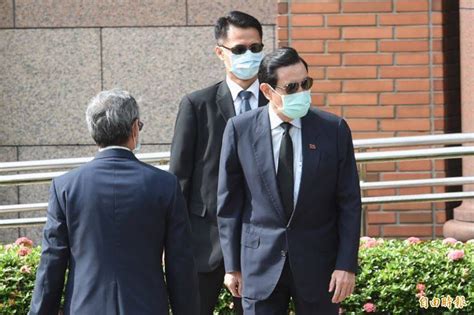 Jun 10, 2021 · 為誰開路？馬英九們推中國疫苗？ 武漢缺菊？湖北15萬老人消失【台灣最前線】2021.02.17(下) 2021/02/17 12:28:04. 李登輝告別禮拜馬英九只待5分鐘 范世平：小鼻子小眼睛 - 政治 - 自由時報電子報