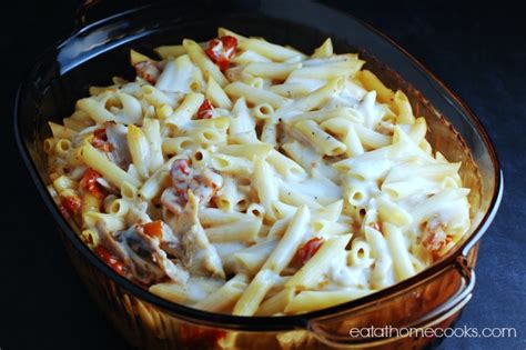 Easy Chicken Alfredo Pasta Bake With Sun Dried Tomatoes Eat At Home