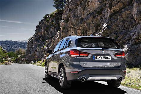2020 BMW X1 Breaks Cover with Larger Grille and the ...