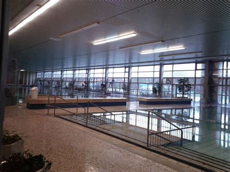 030 / 30 002 159. Kombibad Mariendorf Halle - Infos zu Schwimmen in Berliner ...