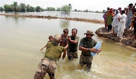 سیلاب زدہ علاقوں میں پاک فوج کی امدادی سرگرمیاں تیز