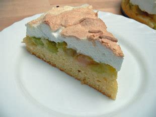 Check spelling or type a new query. Rezept - Rhabarberkuchen mit Baiserhaube • huettenhilfe.de