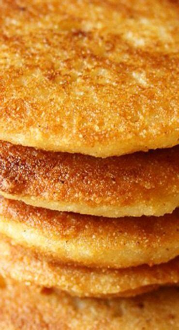 The simplest recipe for cornbread involves mixing cornmeal with sugar, salt, water and shortening or bacon fat. Hot Water Cornbread in 2020 | Hot water cornbread, Corn ...