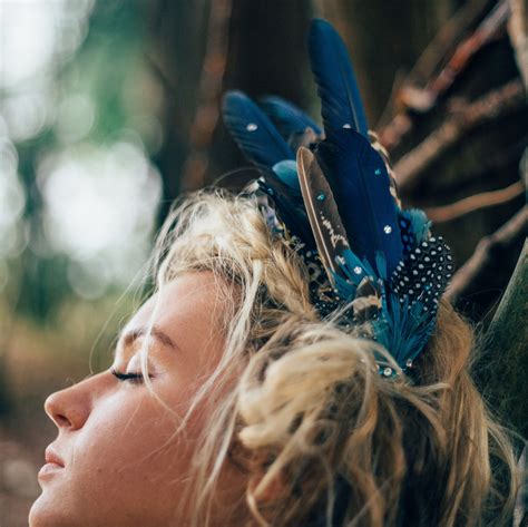 Aves Blue Feather Headdress