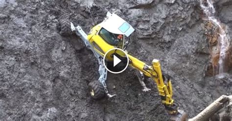 This Spider Excavator Takes On Extreme Terrain